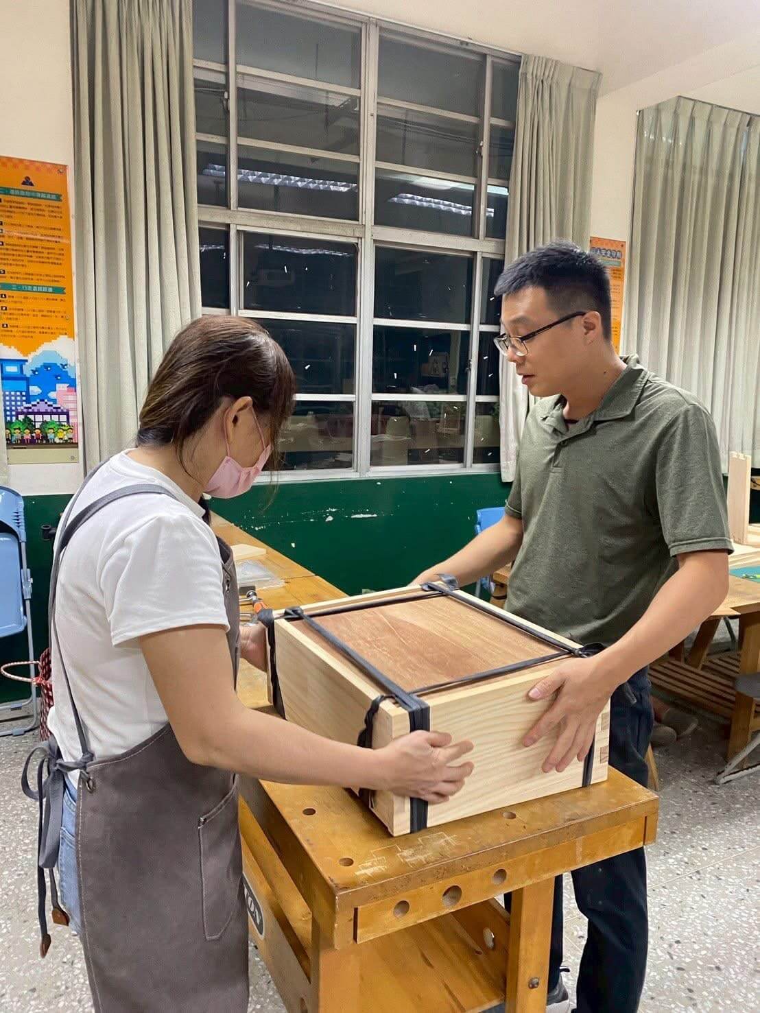 手作榫接木工